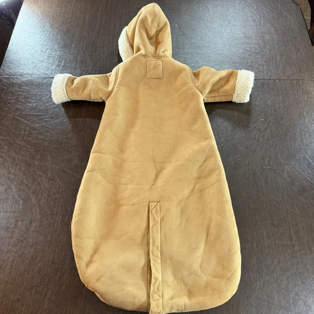 GAP warm tan